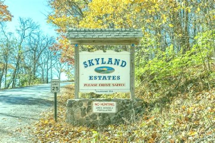 escort Skyland Estates