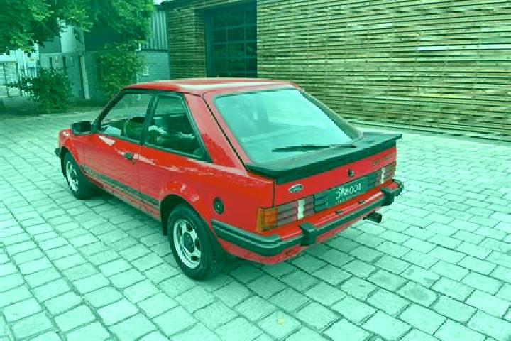escort Smallwood