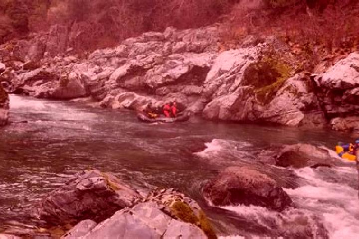 escort Smith River