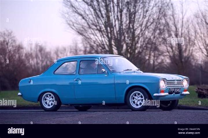 escort St. Day