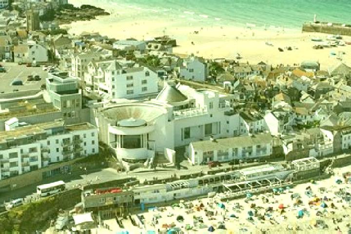 escort St Ives