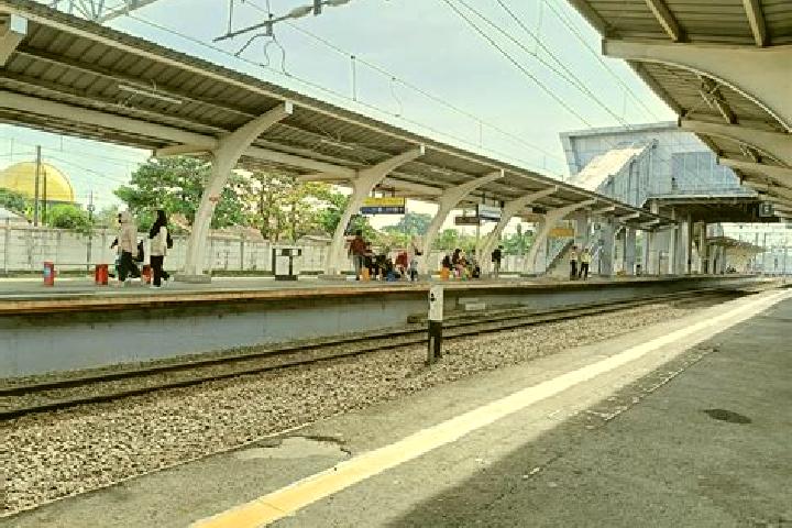 escort Stasiun