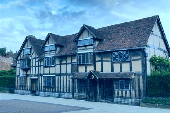 escort Stratford-upon-Avon