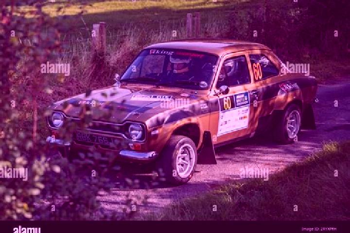 escort Strodes Mills