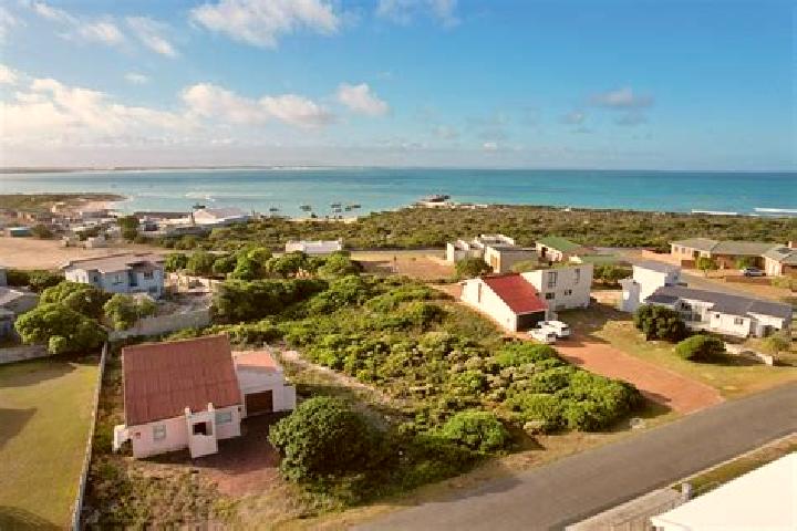 escort Struisbaai