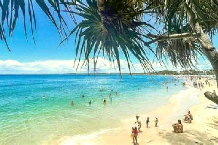 escort Sunshine Beach