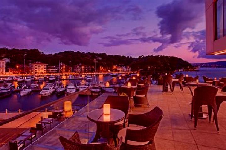 escort Tarabya