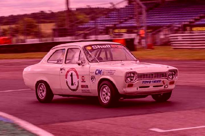 escort Thruxton