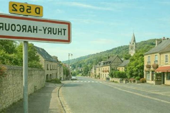 escort Thury-Harcourt