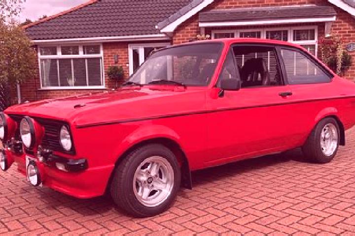 escort Ticleni