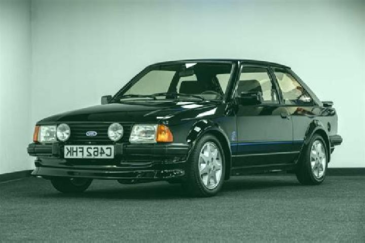 escort Topesti