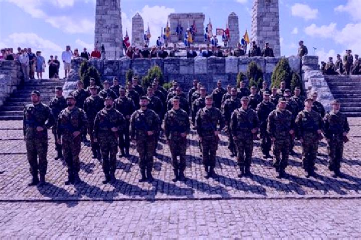 escort Topolniky