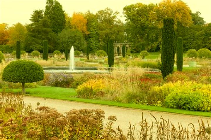 escort Trentham
