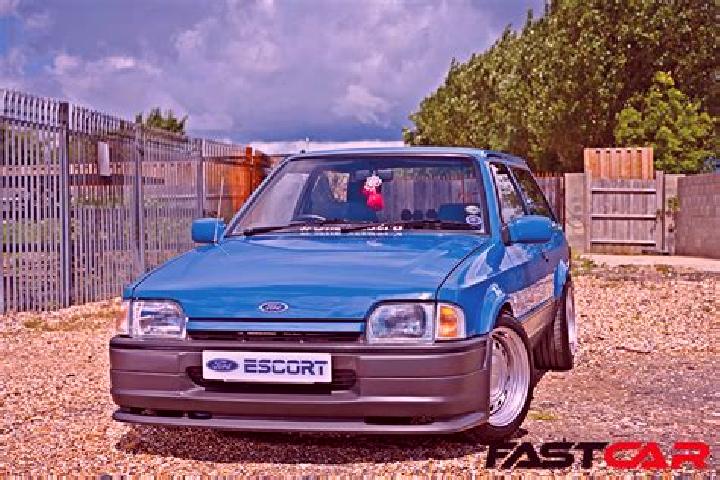 escort Urmenis