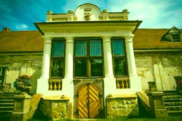 escort Valea Crisului