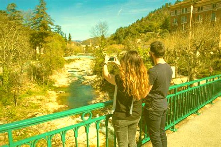 escort Vals-les-Bains