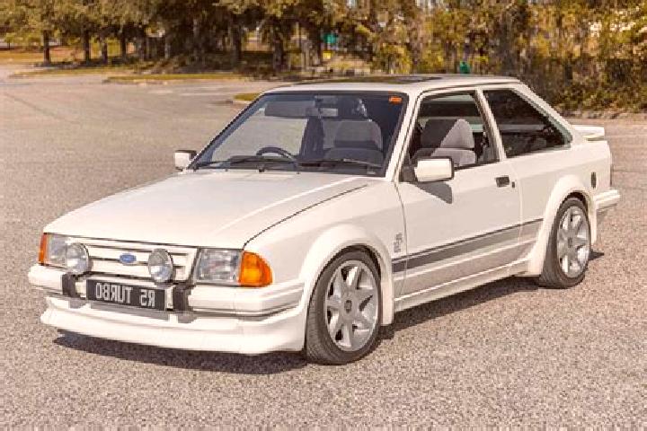 escort Varzo