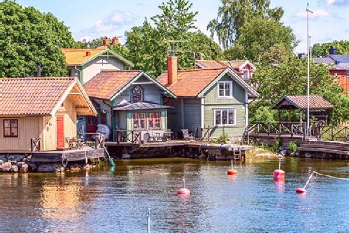 escort Vaxholm