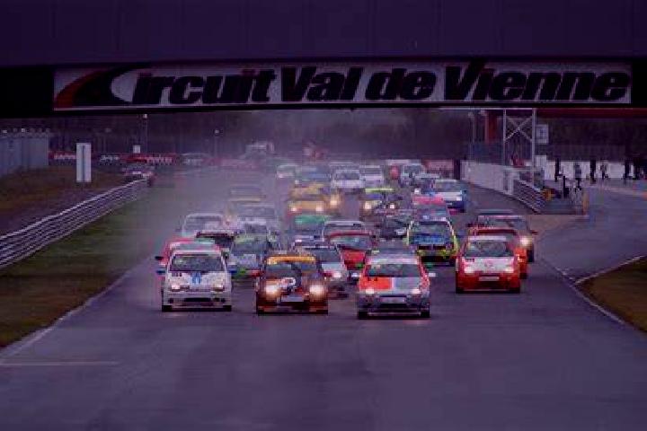 escort Vienne-en-Val