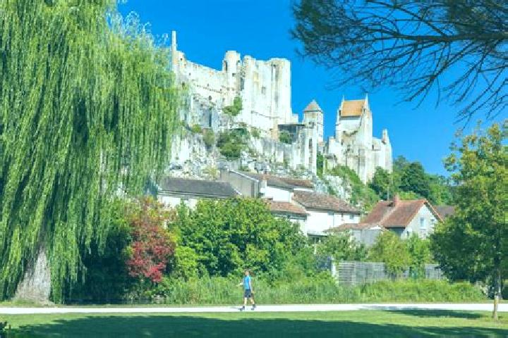 escort Vienne-le-Chateau