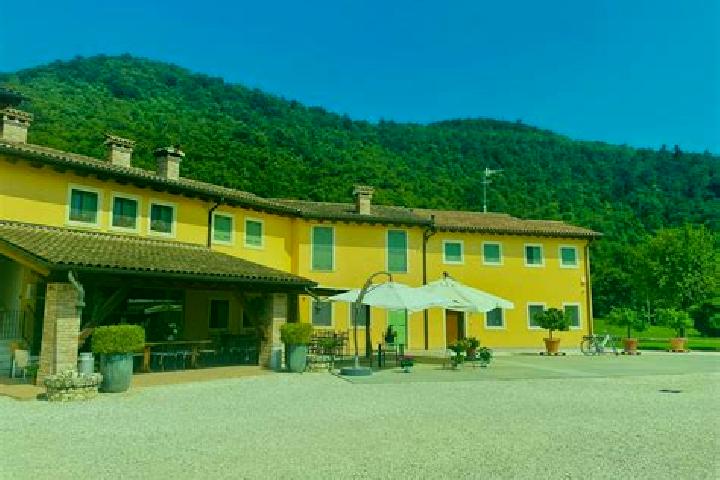 escort Villa del Bosco