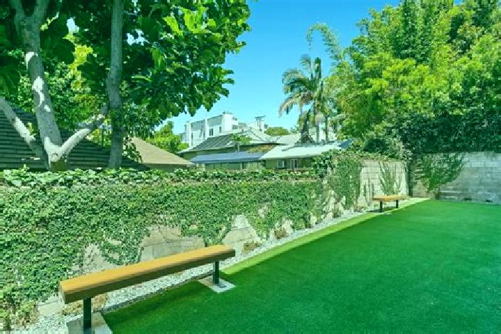 escort Villa Francisca