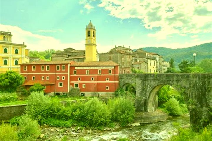 escort Villafranca in Lunigiana