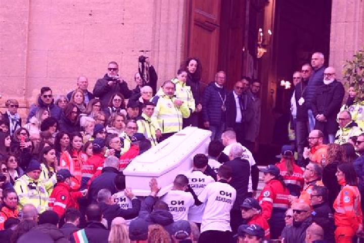 escort Villanova del Battista