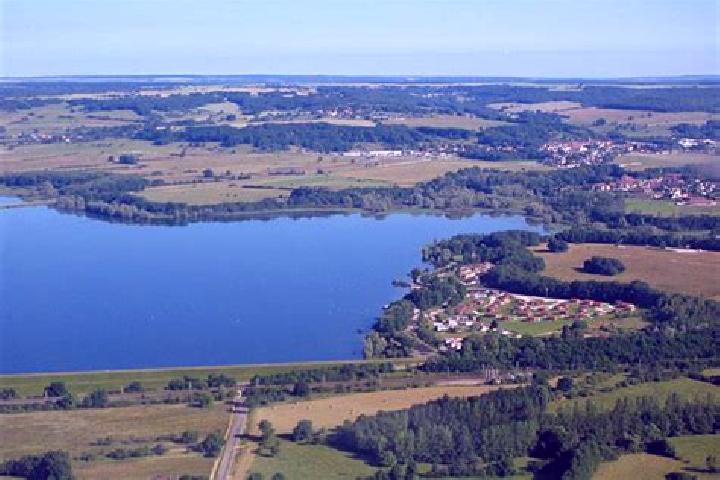 escort Villegusien-le-Lac