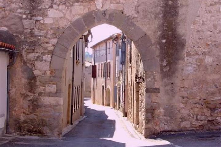 escort Villeneuve-Minervois