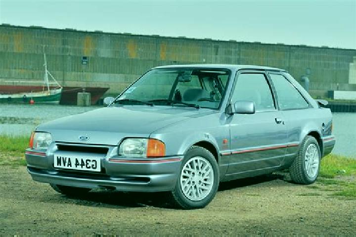 escort Waddesdon