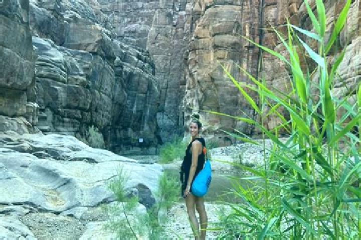 escort Wadi Utbah