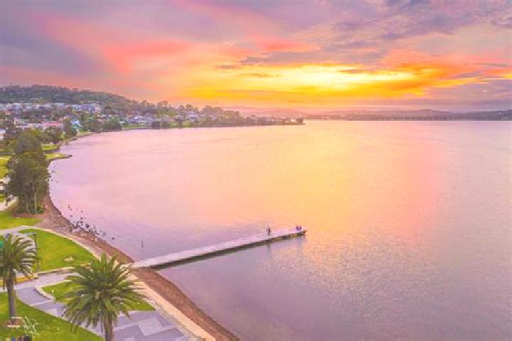 escort Warners Bay