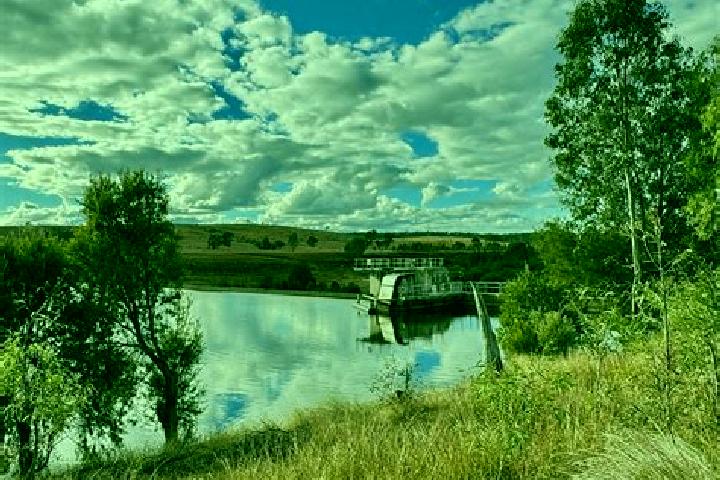 escort Weir Views