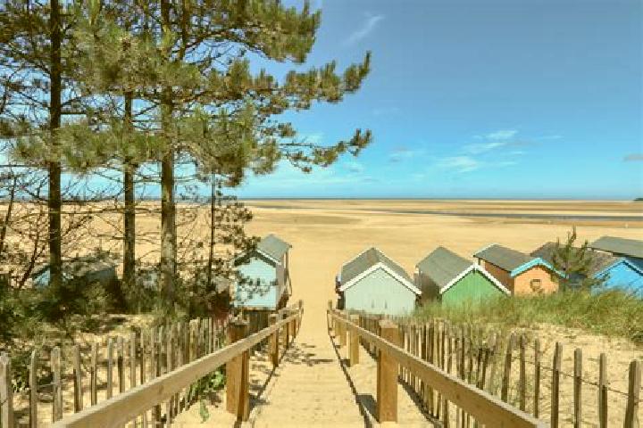 escort Wells-next-the-Sea