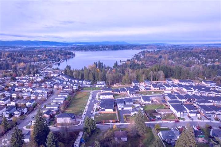 escort West Lake Stevens