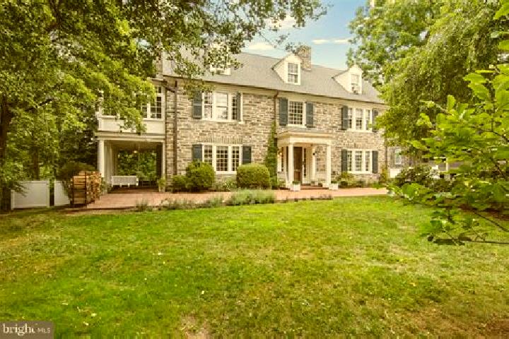 escort West Mount Airy