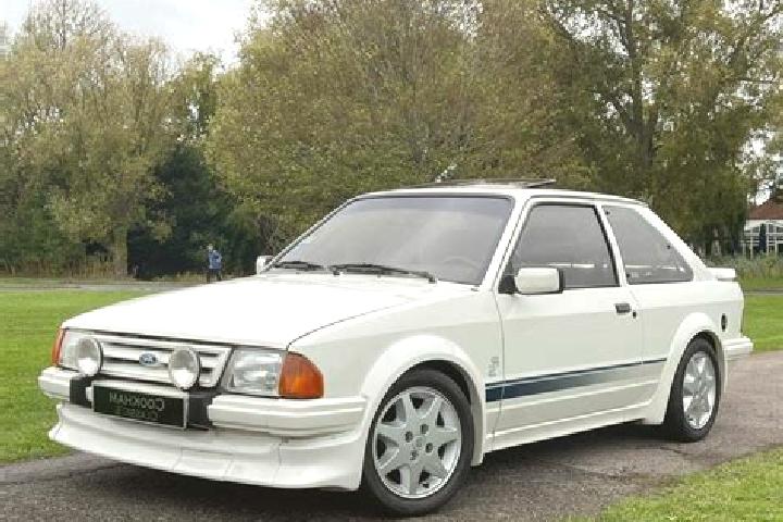 escort White Waltham