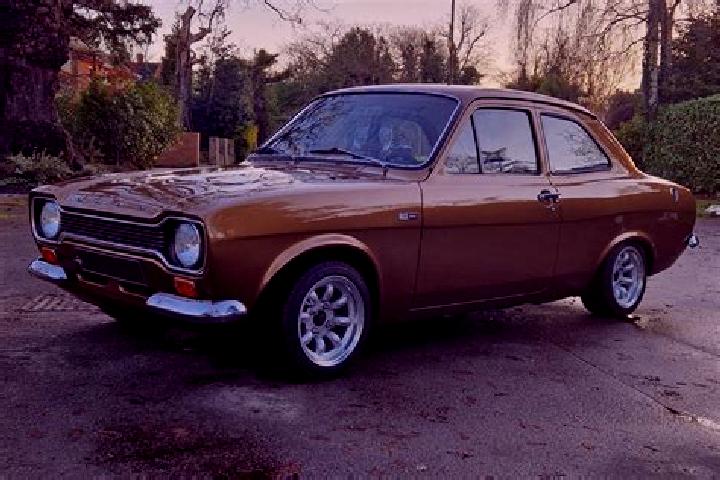 escort Woessingen