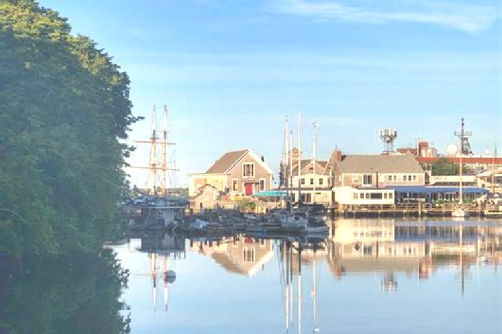 escort Woods Hole