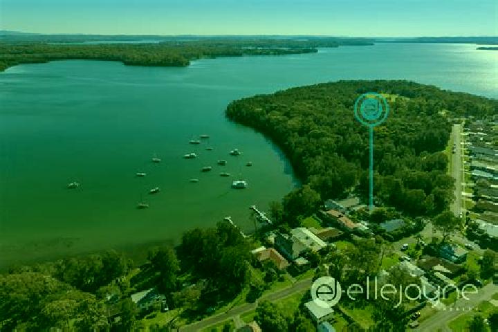 escort Wyee Point