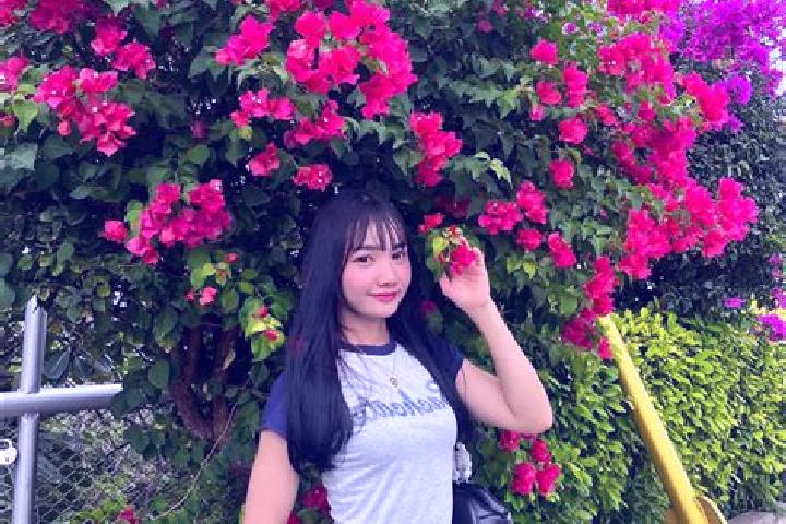 escort Ye Chaung Wa