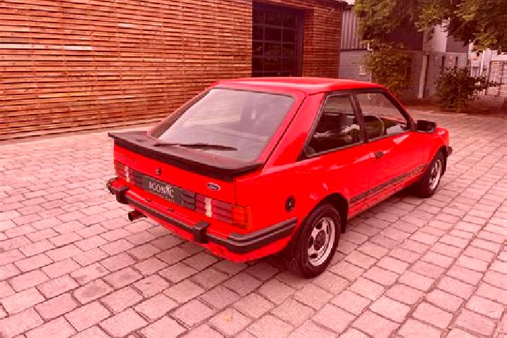 escort Zolynia