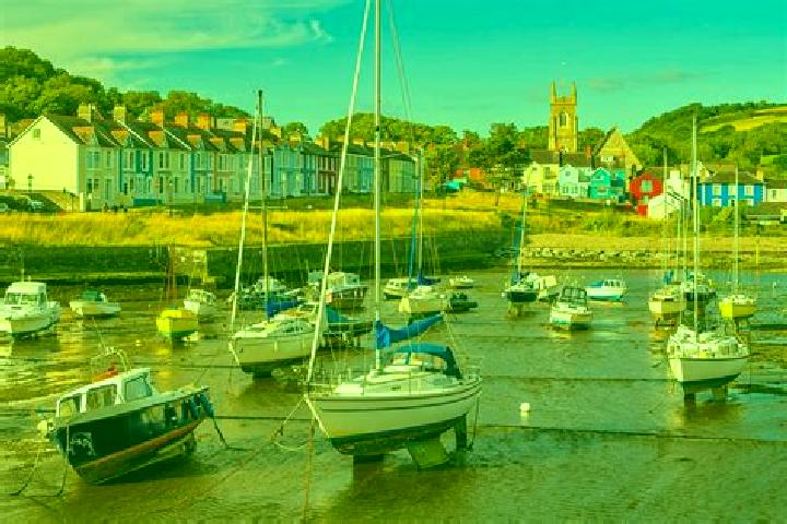 Escorts Aberaeron, United Kingdom — Local Companions
