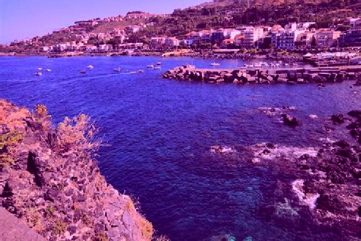 Escorts Aci Castello, Italy — Local Companions