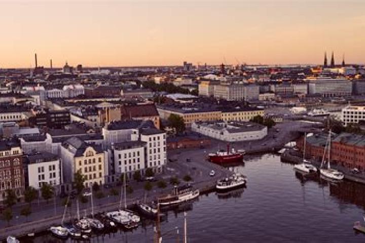 Escorts AEetsae, Finland — Local Companions