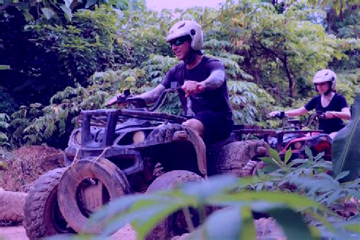 Escorts Agdangan, Philippines — Local Companions