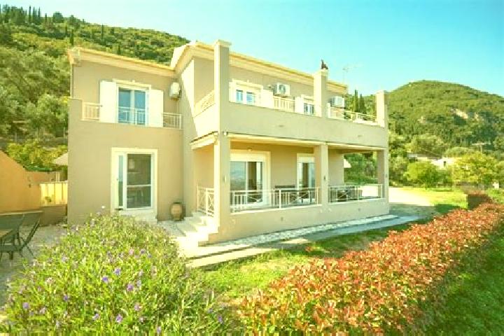 Escorts Agioi Deka, Greece — Local Companions