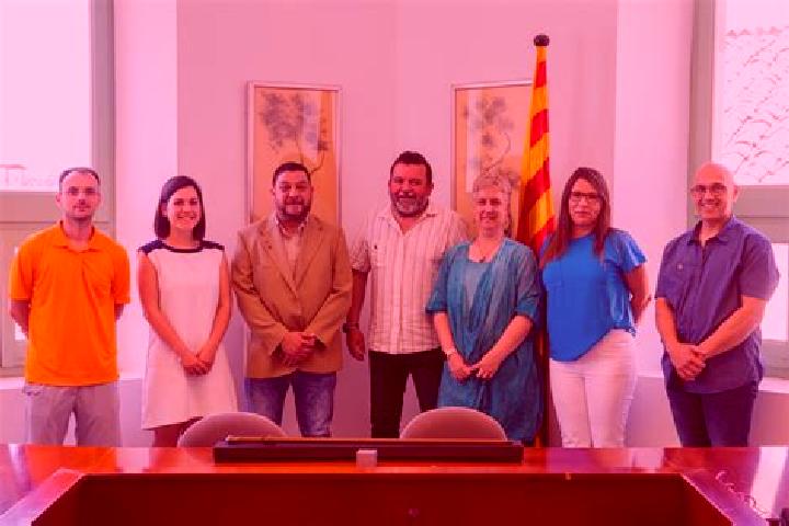 Escorts Albesa, Spain — Local Companions