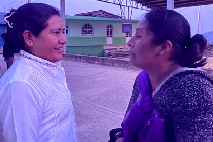 Escorts Alcozauca de Guerrero, Mexico — Local Companions